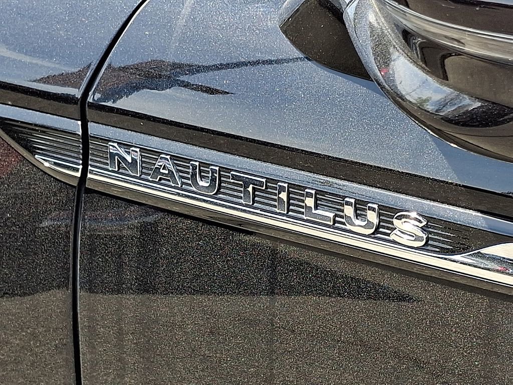 Used 2021 Lincoln Nautilus Reserve w/ Equipment Group 201A AWD/4WD image 33