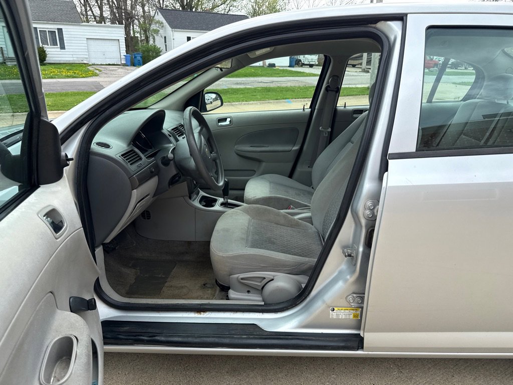 Used 2006 Chevrolet Cobalt LS FWD image 10