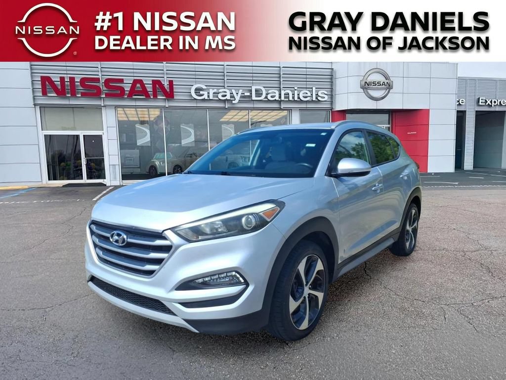 Used 2017 Hyundai Tucson Sport FWD image 3