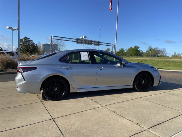 Used 2024 Toyota Camry XSE image 12