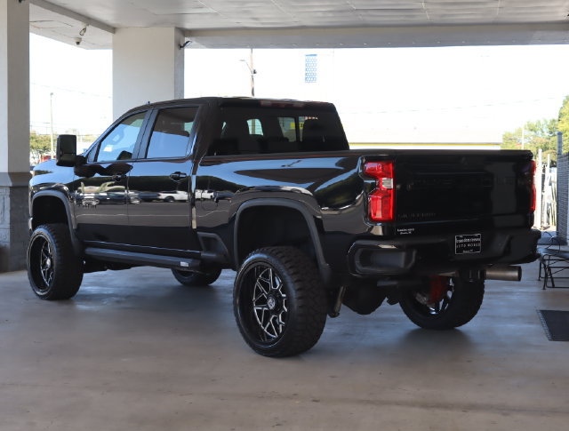 Used 2022 Chevrolet Silverado 2500 LTZ w/ LTZ Plus Package AWD/4WD image 3