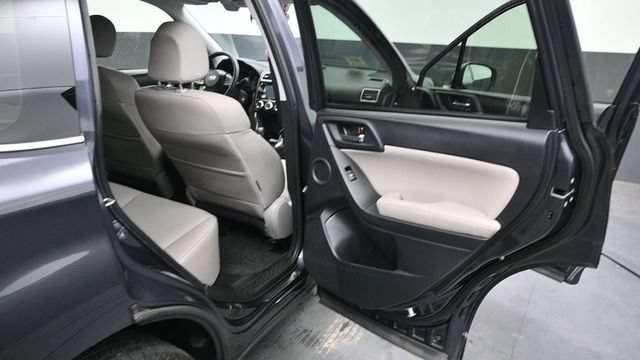 Used 2016 Subaru Forester 2.5i Limited AWD/4WD image 17