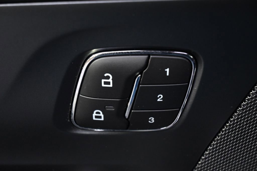 New 2026 Lincoln Nautilus Reserve image 24