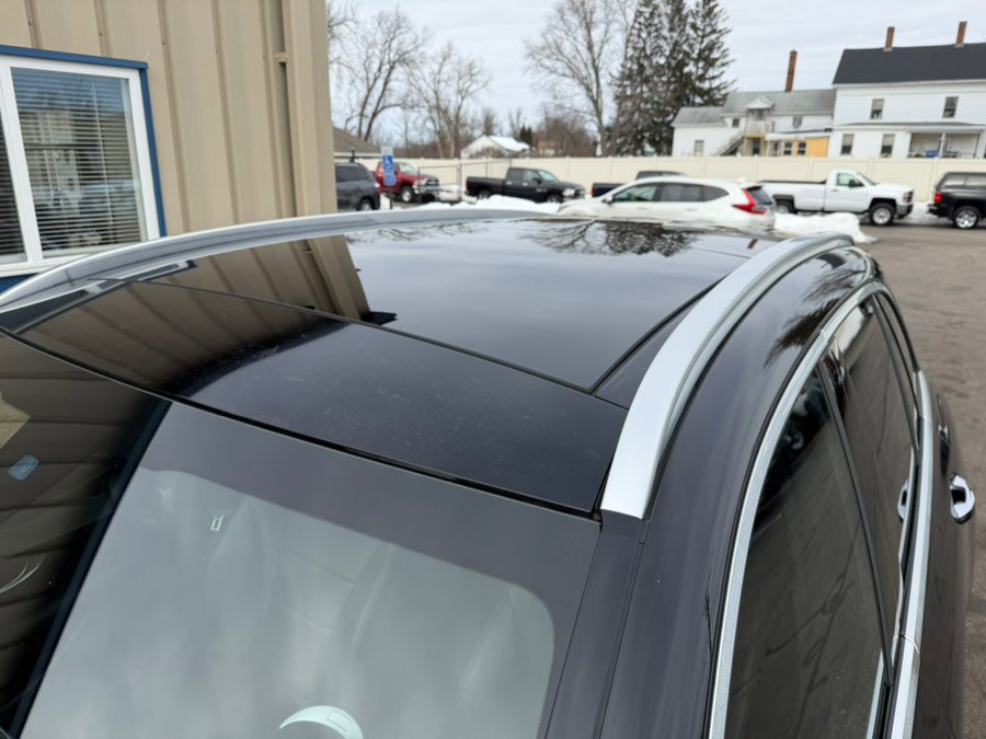 Used 2020 Mercedes-Benz GLC 300 4MATIC image 4