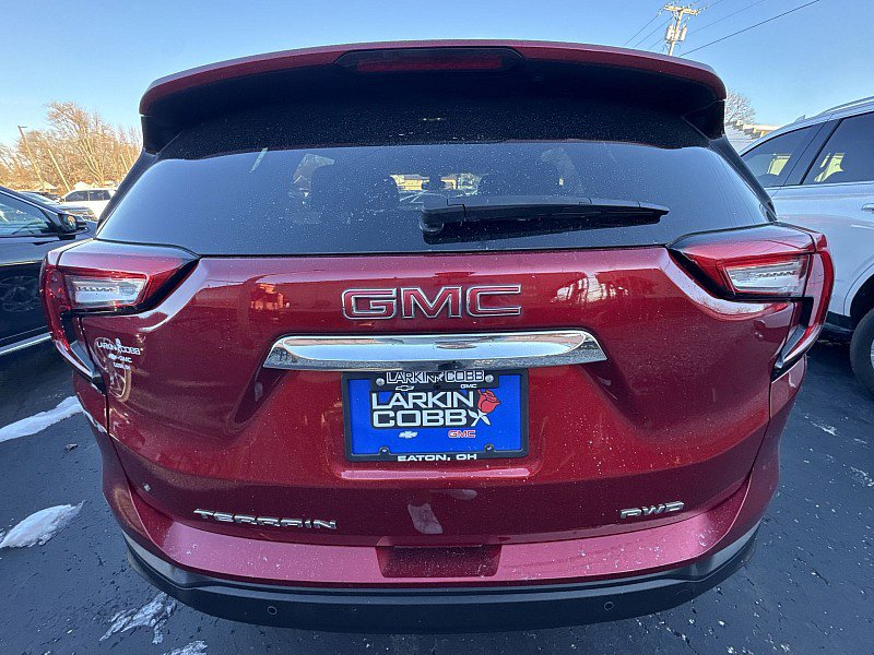 Certified 2022 GMC Terrain SLE image 25