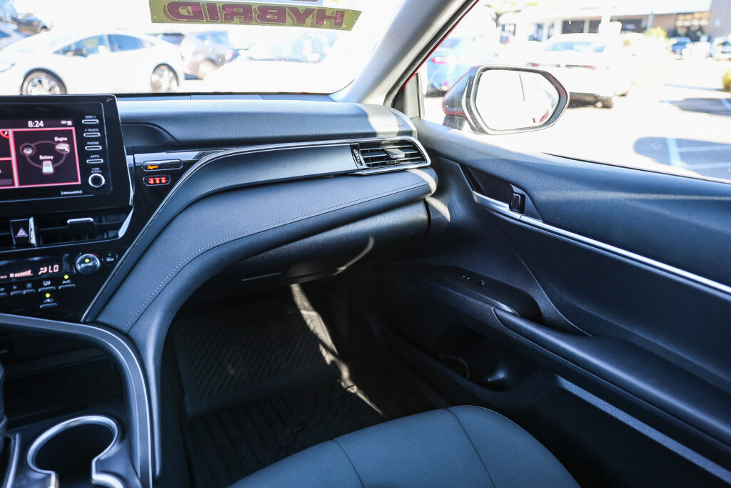 Certified 2024 Toyota Camry LE image 6