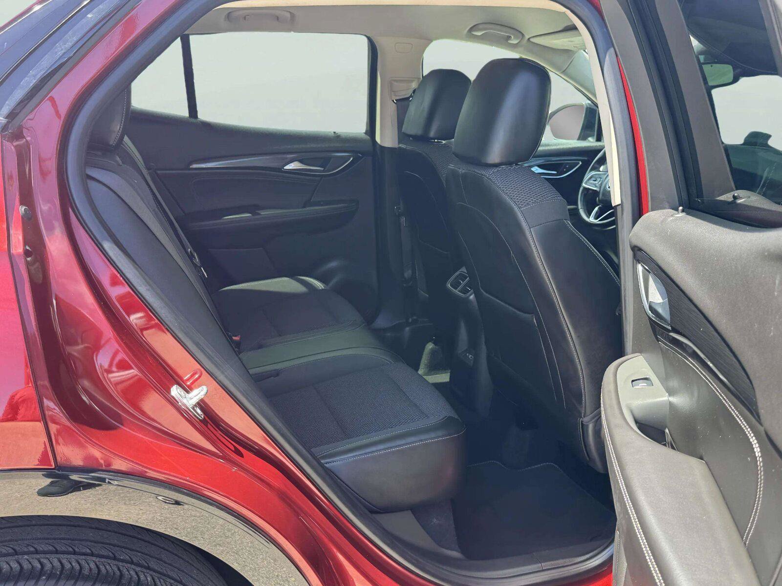 Used 2021 Buick Envision Preferred AWD/4WD image 38