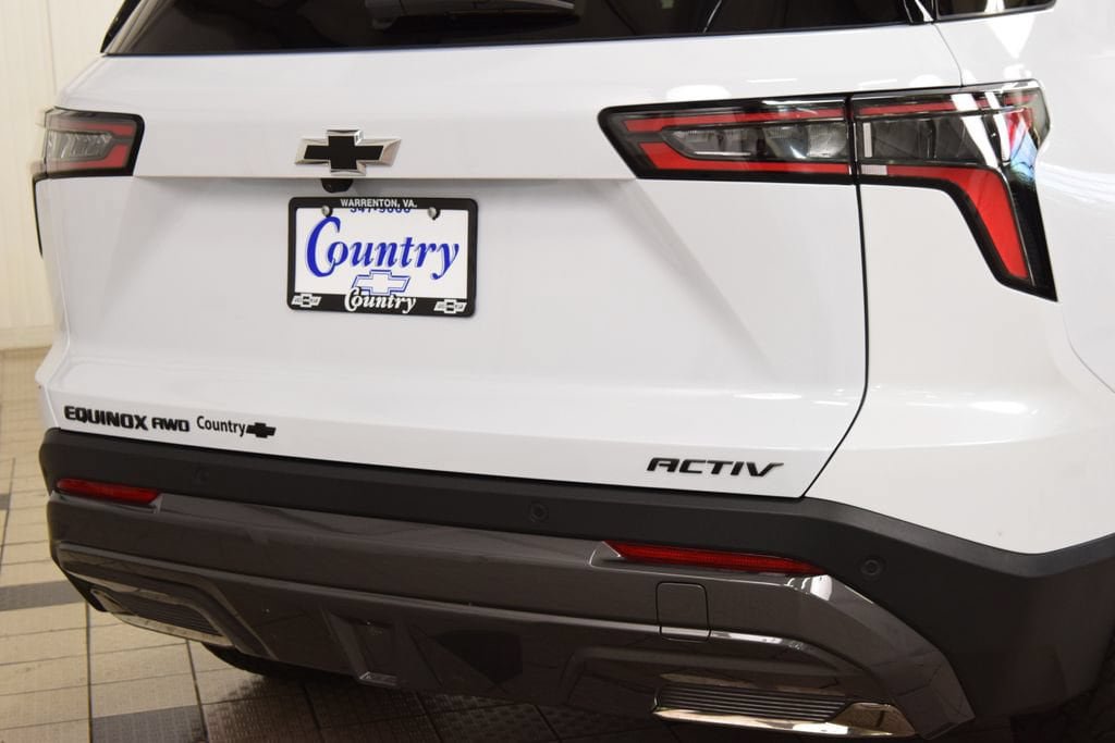 New 2027 Chevrolet Equinox ACTIV w/ Safety and Technology Package AWD/4WD image 22