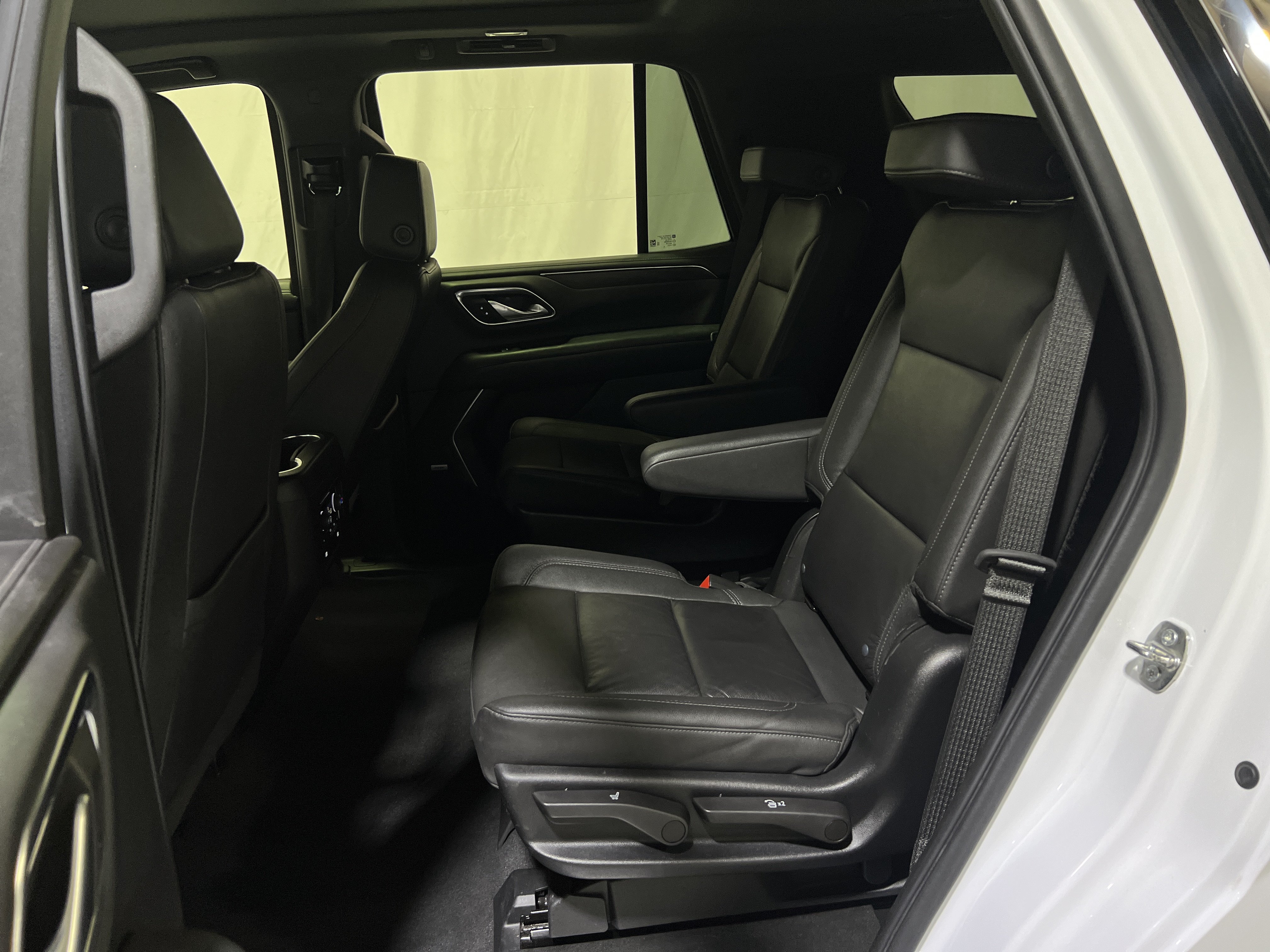 Certified 2022 Chevrolet Tahoe LT w/ LT Signature Plus Package AWD/4WD image 18