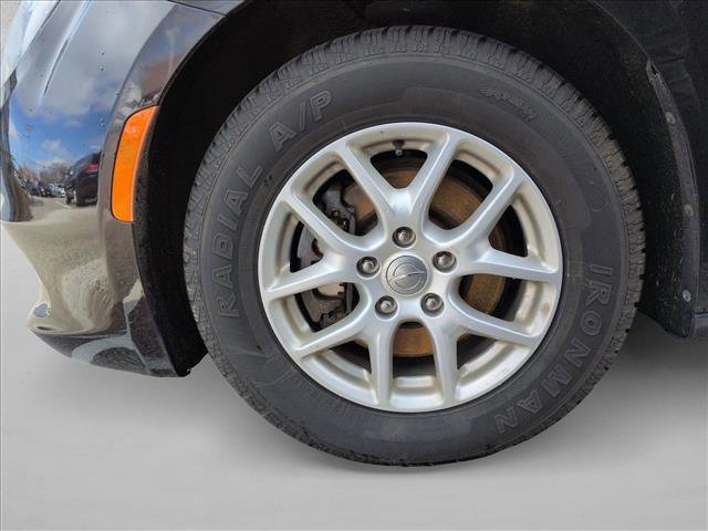 Used 2017 Chrysler Pacifica Touring image 12