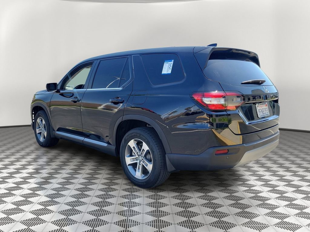 Certified 2023 Honda Pilot EX-L image 4