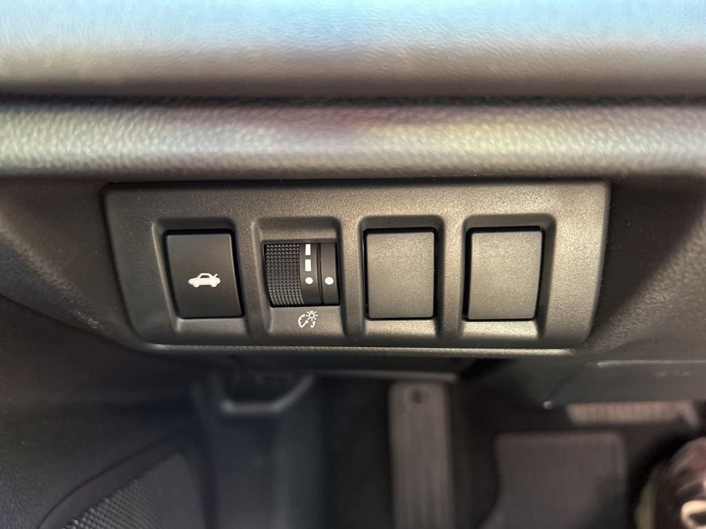 Used 2025 Subaru Legacy Limited w/ Popular Package #3 image 33