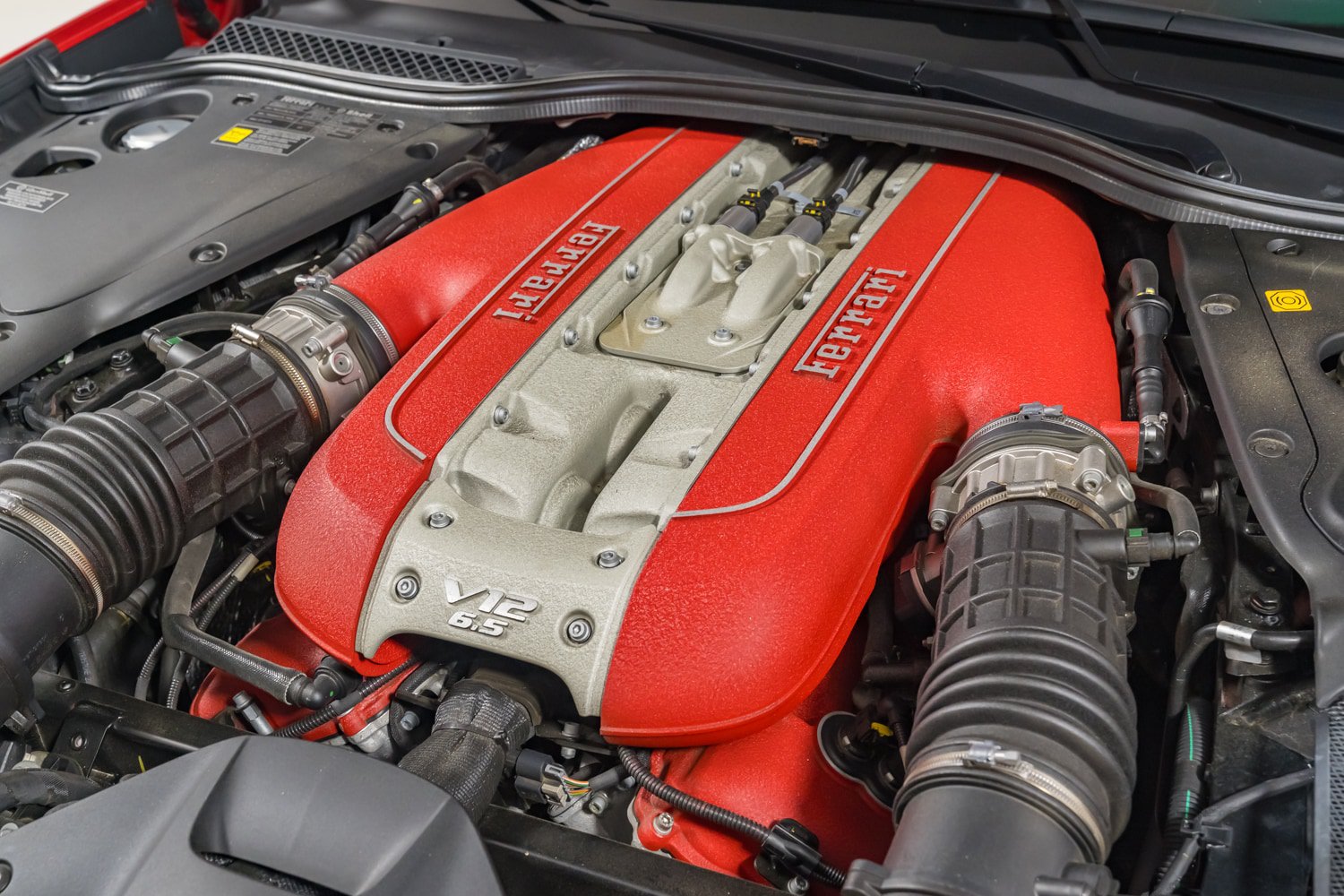 Used 2018 Ferrari 812 Superfast RWD image 39