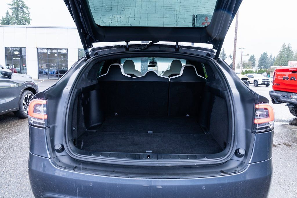 Used 2020 Tesla Model X Long Range image 7