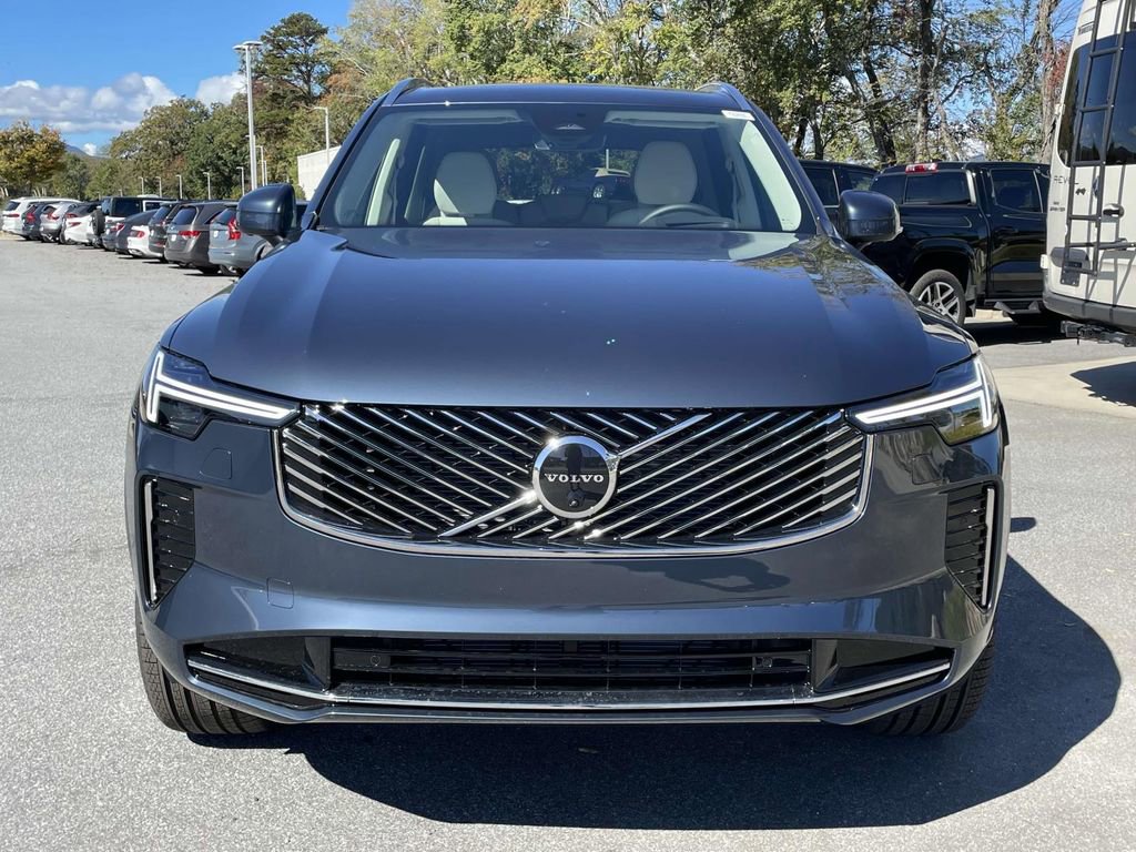 New 2026 Volvo XC90 B6 Ultra w/ Protection Package image 23