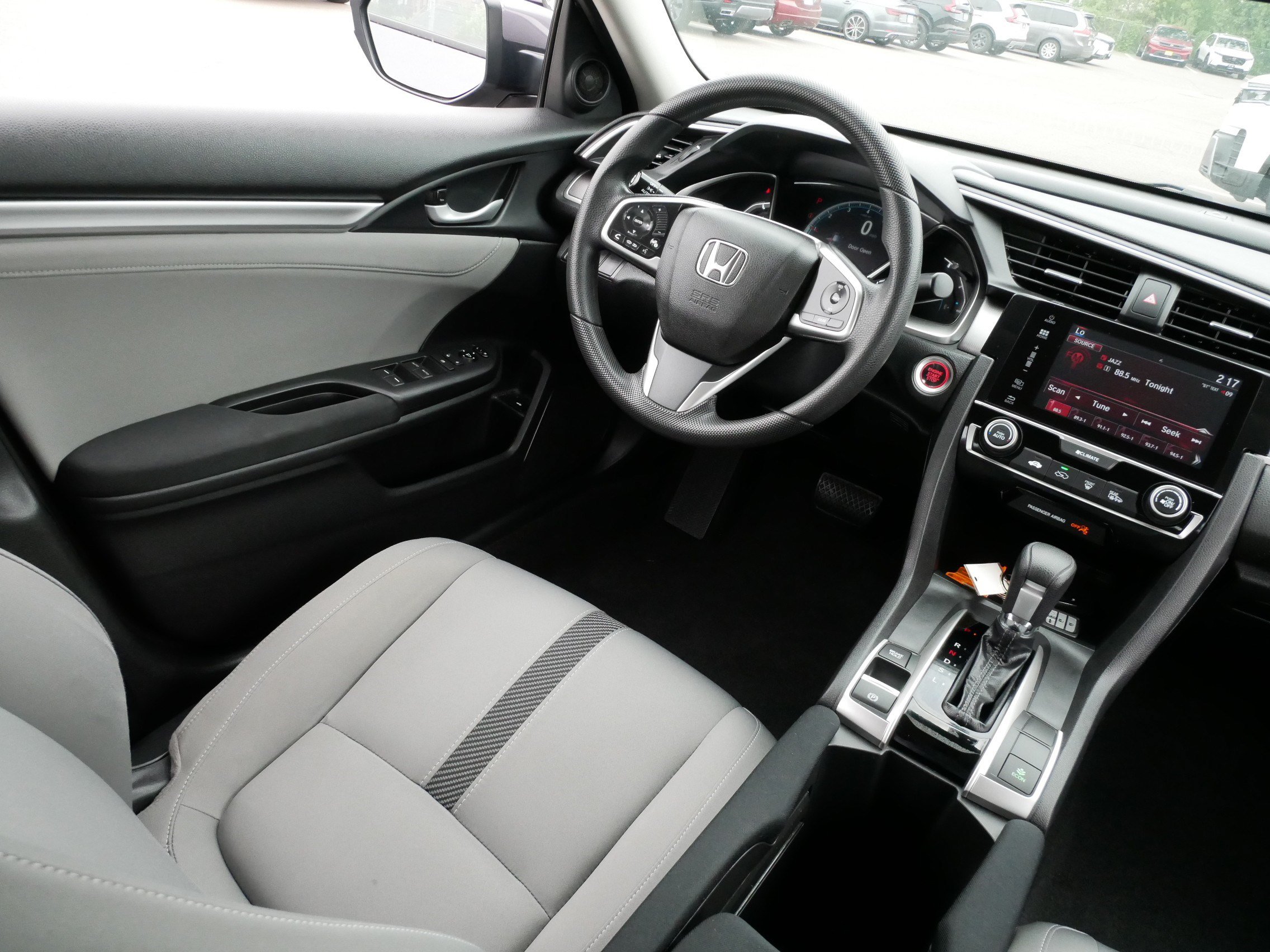 Used 2018 Honda Civic EX image 9
