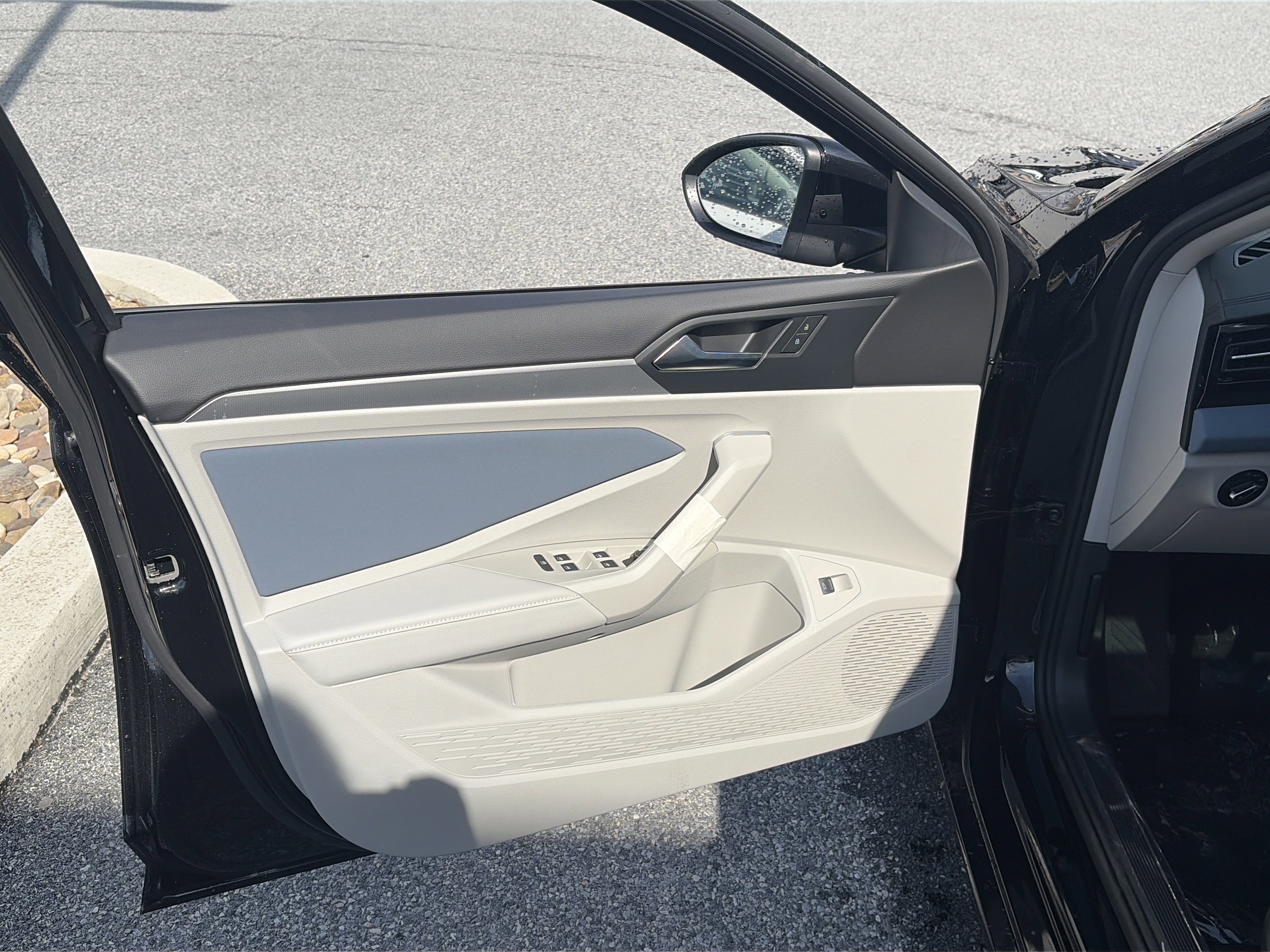 New 2026 Volkswagen Jetta SE image 10