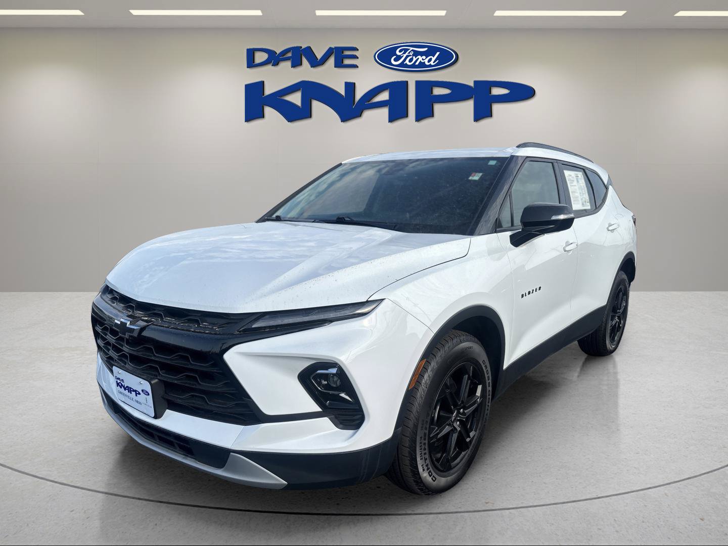 Used 2023 Chevrolet Blazer LT w/ Sound & Technology Package AWD/4WD image 3