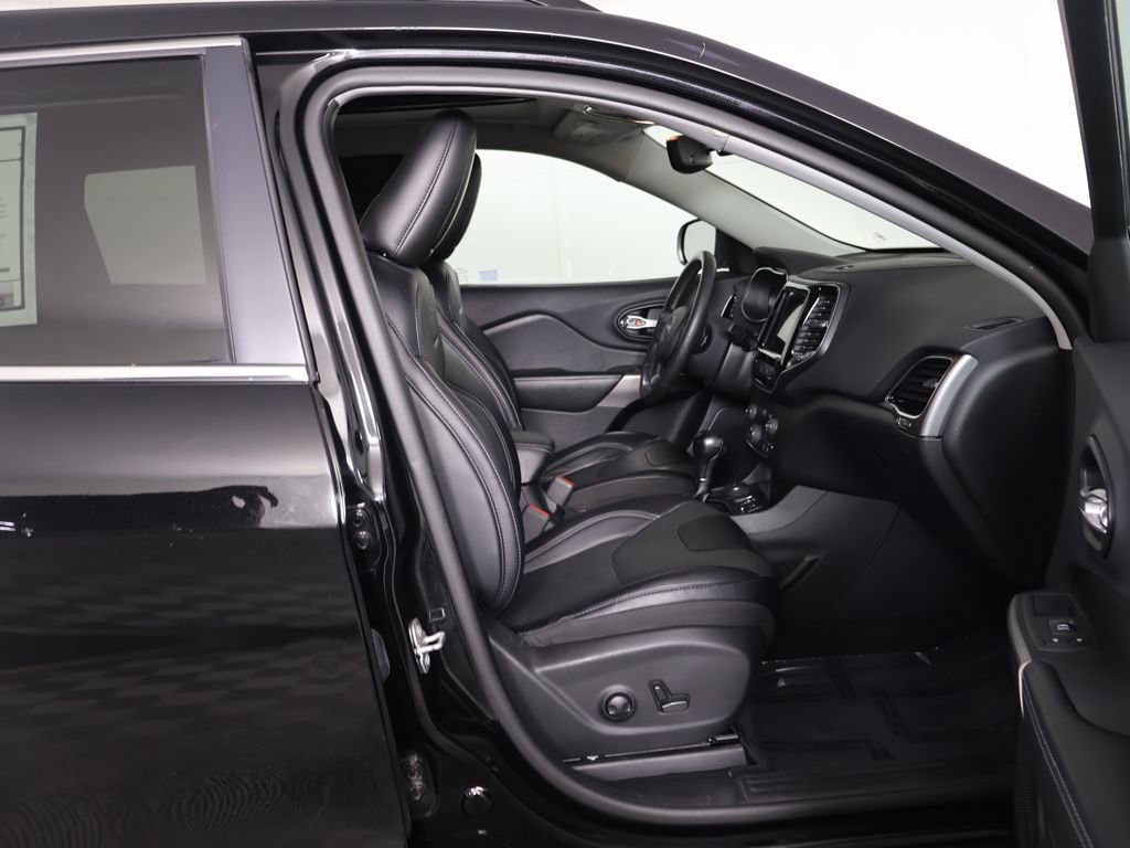 Used 2022 Jeep Cherokee Limited image 30