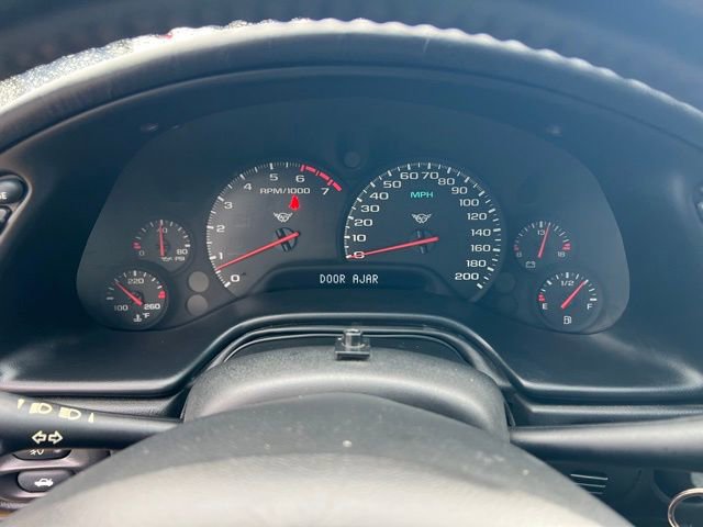 Used 2004 Chevrolet Corvette Convertible w/ Preferred Equipment Group RWD image 14