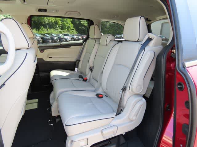 New 2027 Honda Odyssey Touring image 14