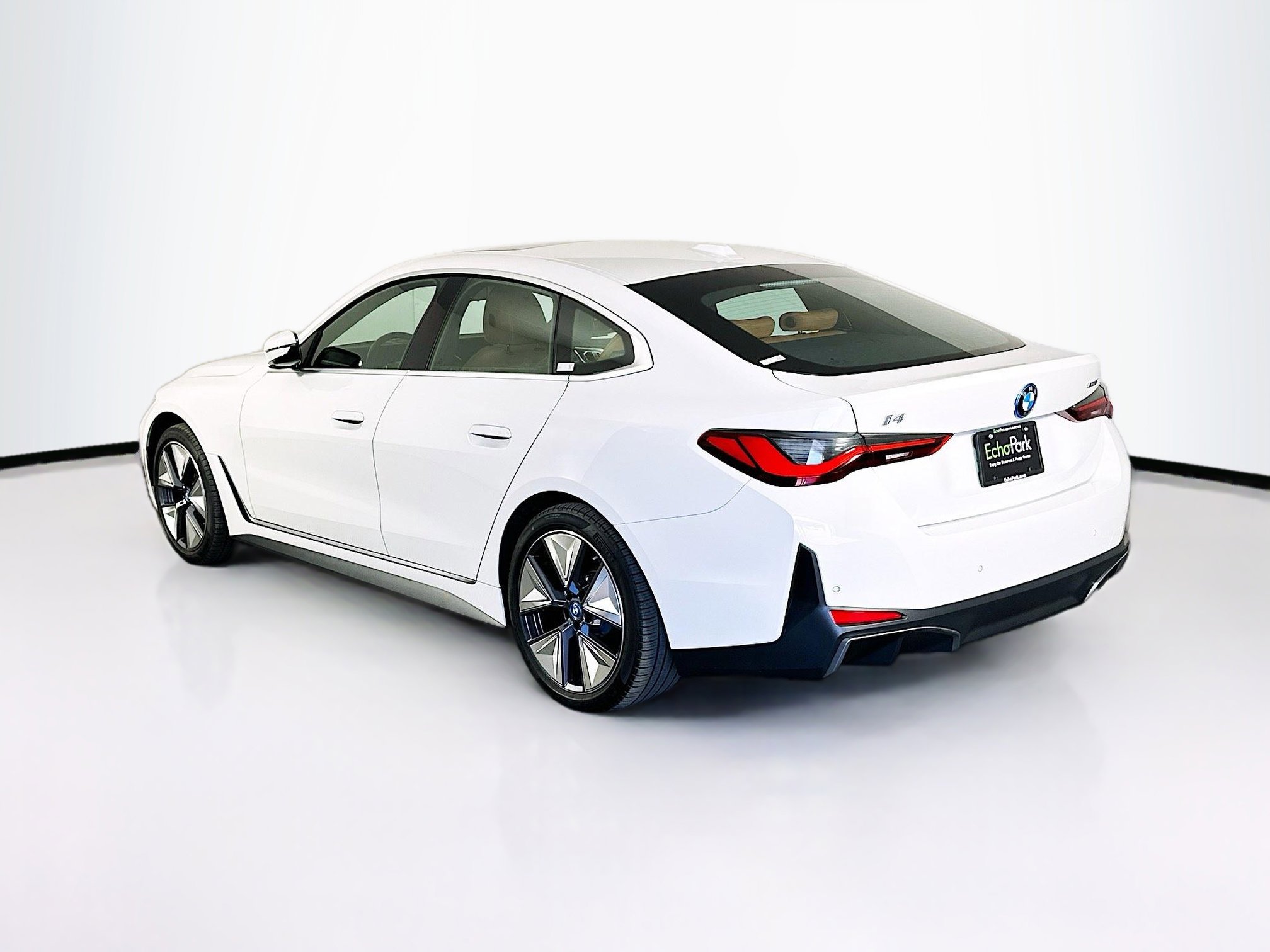Used 2023 BMW i4 eDrive35 w/ Premium Package image 5