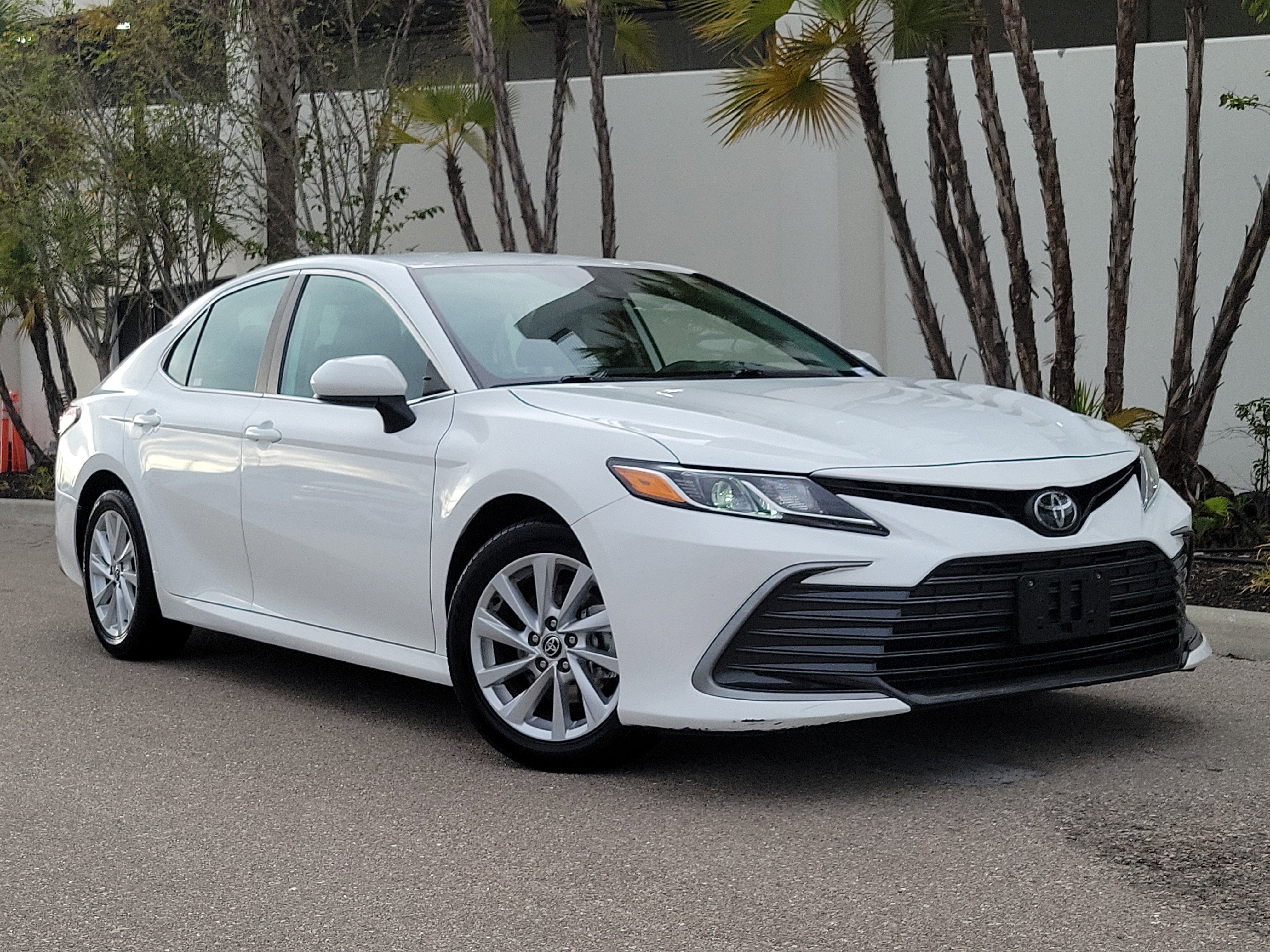 Used 2024 Toyota Camry LE image 32