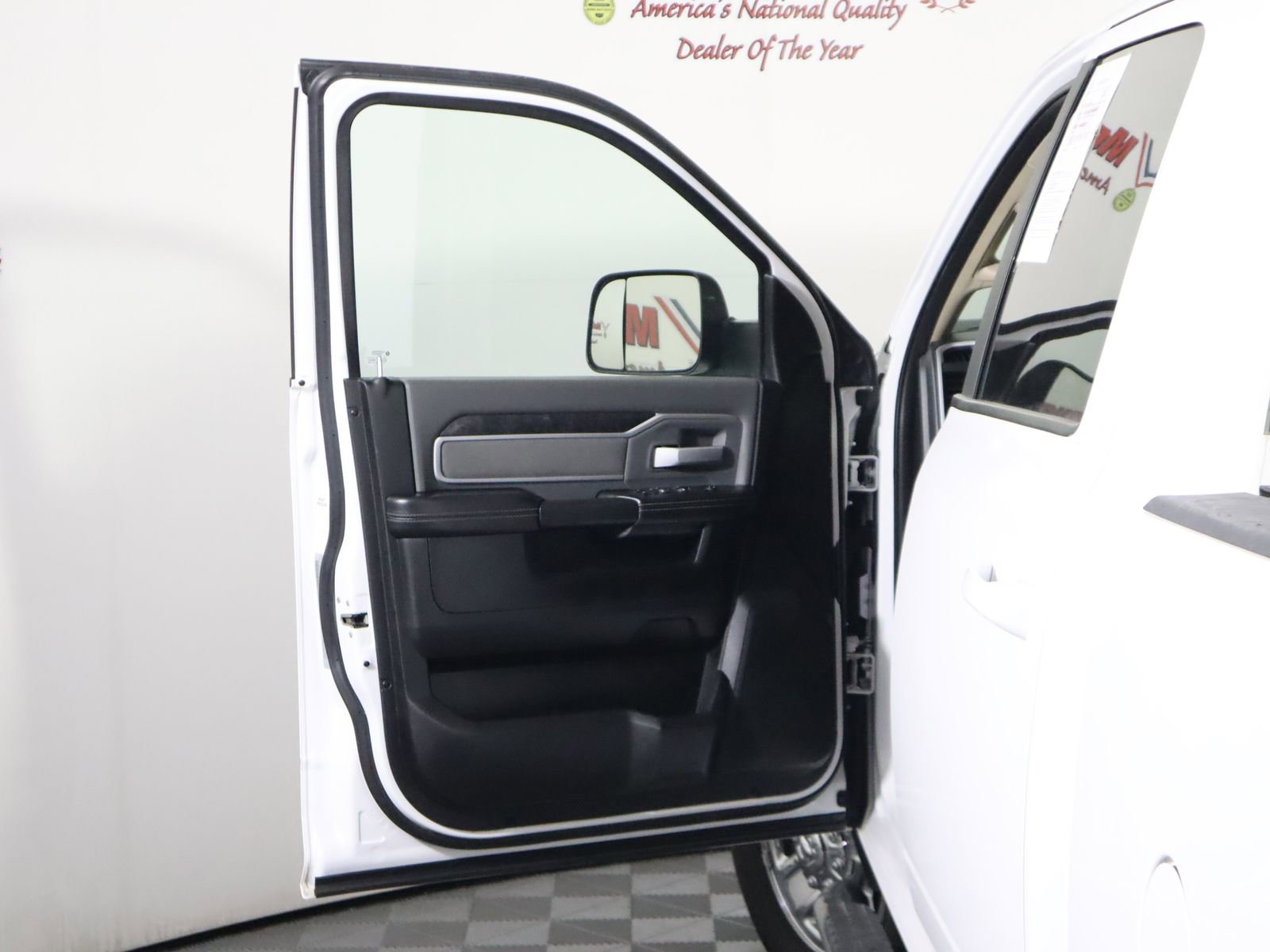 Used 2020 RAM 2500 Big Horn image 24