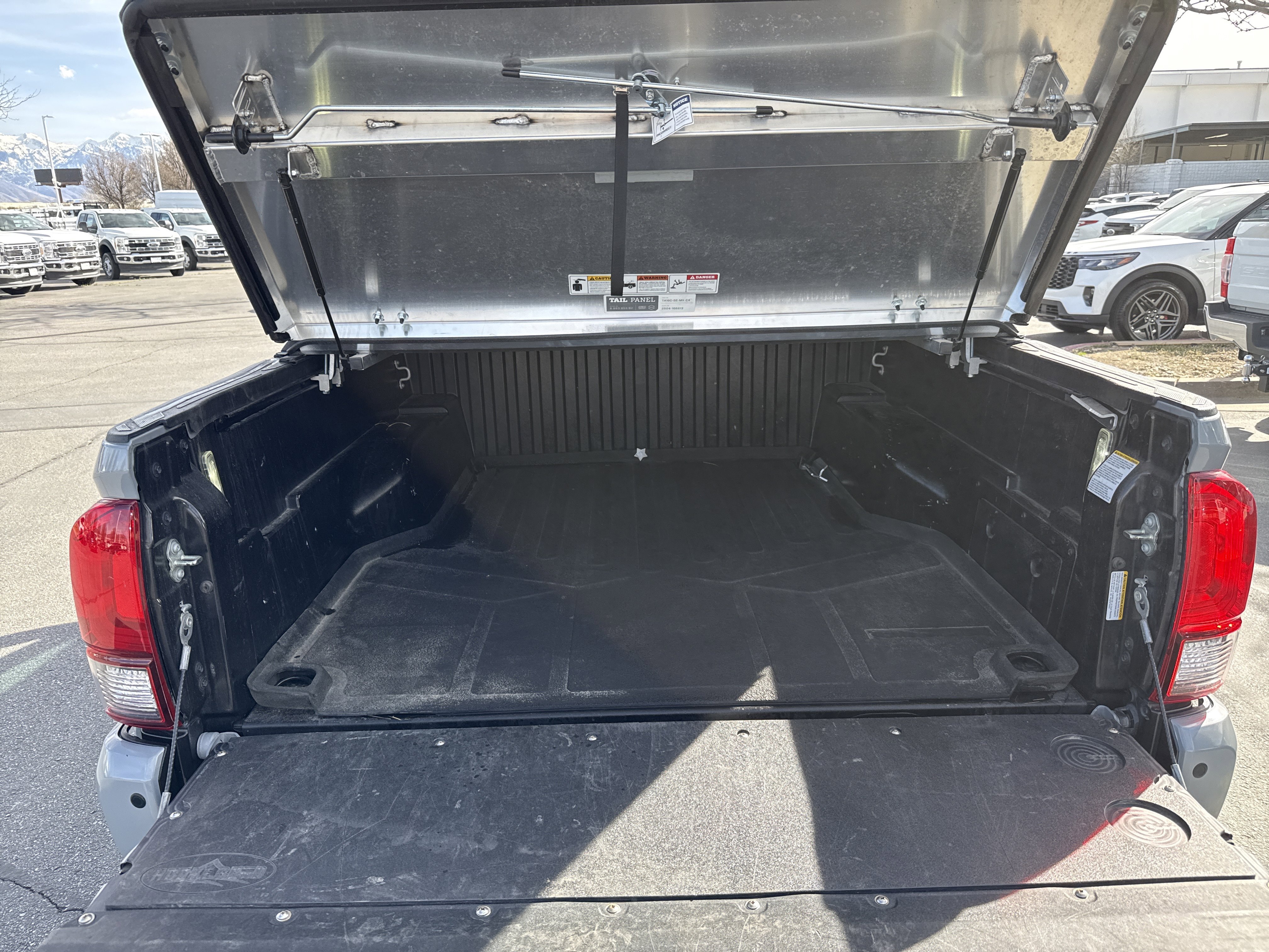 Used 2020 Toyota Tacoma SR5 image 27