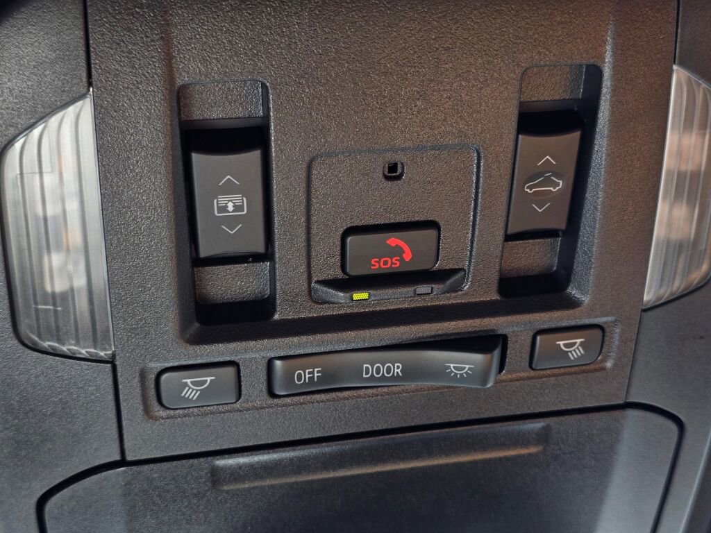 Used 2024 Toyota Highlander Platinum image 39