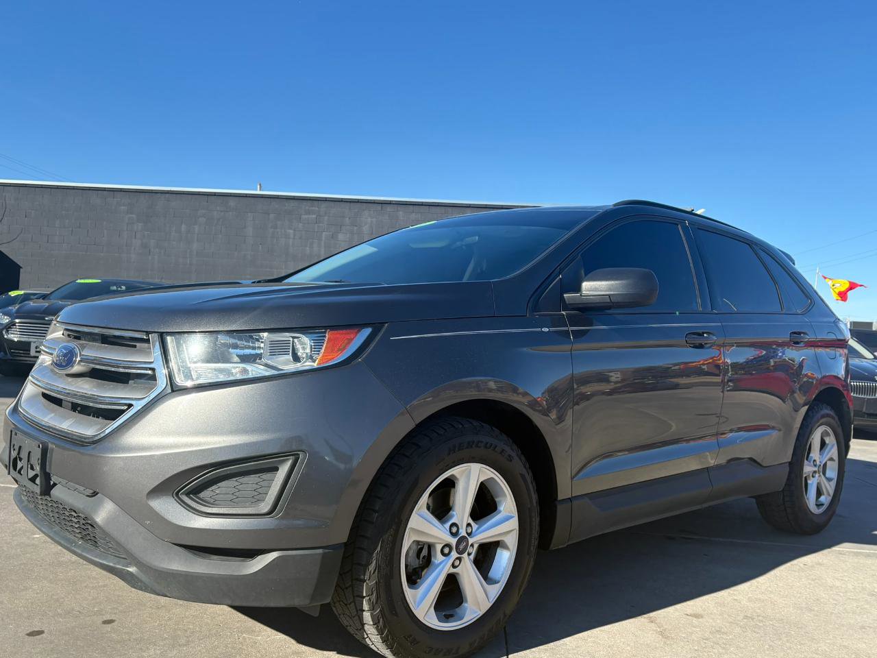 Used 2016 Ford Edge SE FWD image 8