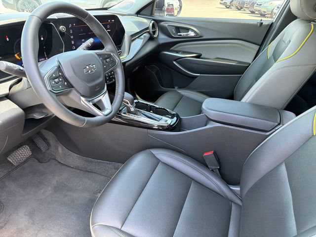 Used 2025 Chevrolet Trax ACTIV w/ Sunroof Package FWD image 20