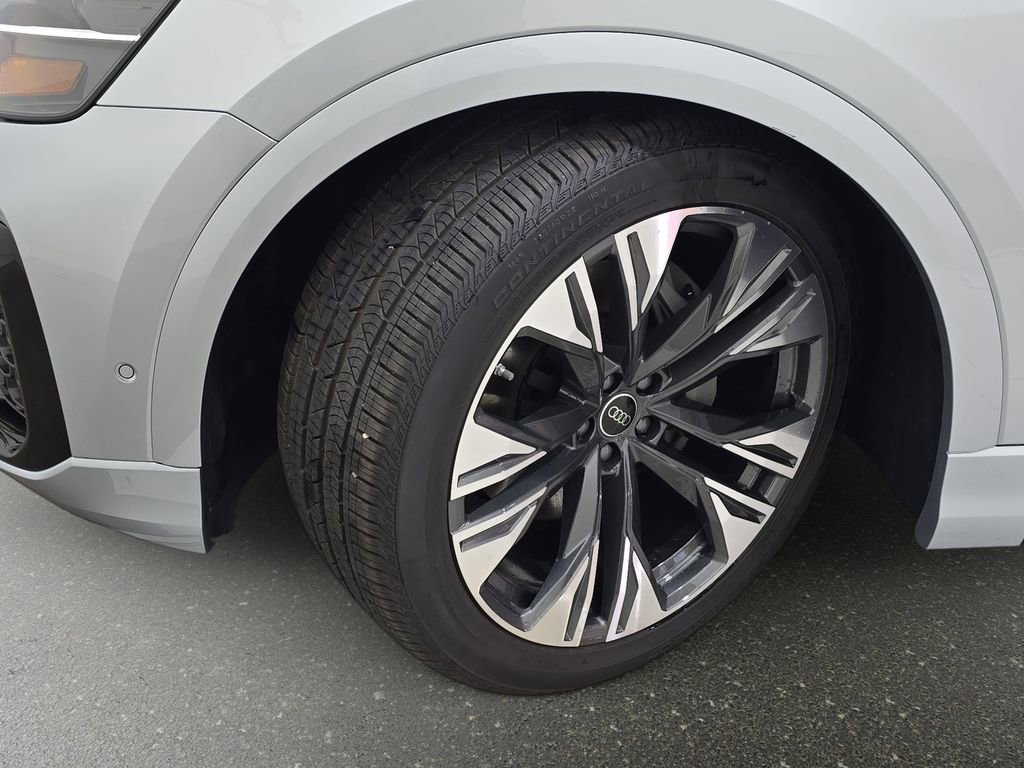 New 2026 Audi Q8 Premium Plus image 33