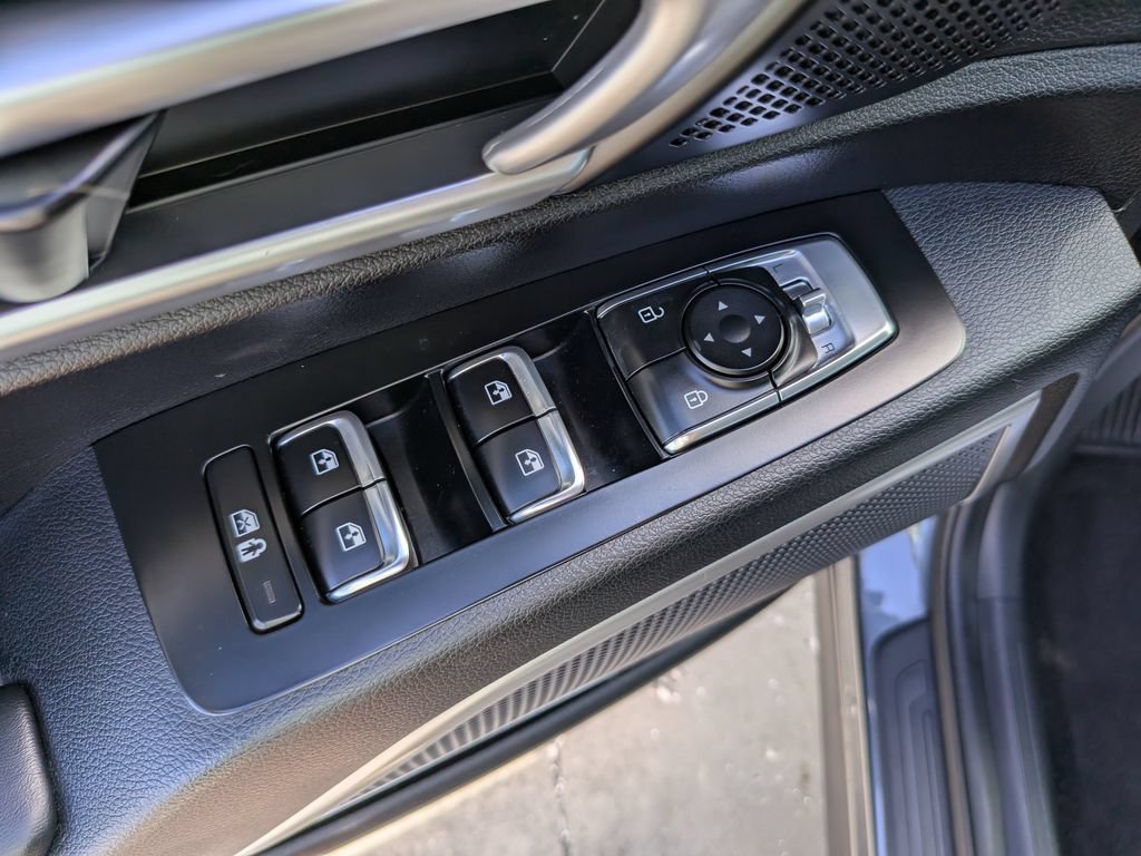 Certified 2022 Kia Telluride S FWD image 19