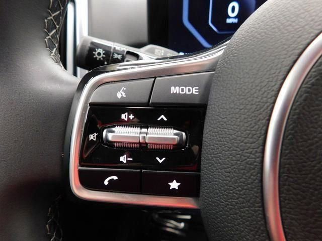 Used 2025 Kia Sorento SX image 42