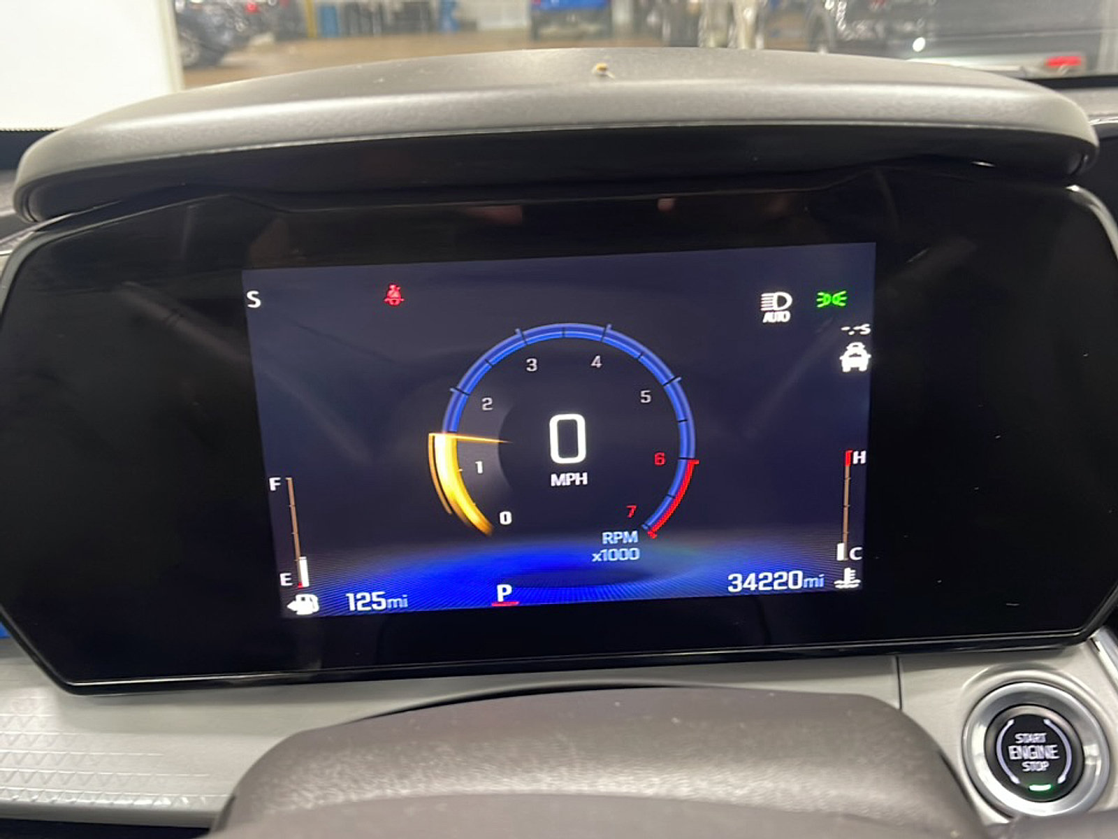 Used 2024 Chevrolet Trax LT w/ Driver Confidence Package FWD image 5
