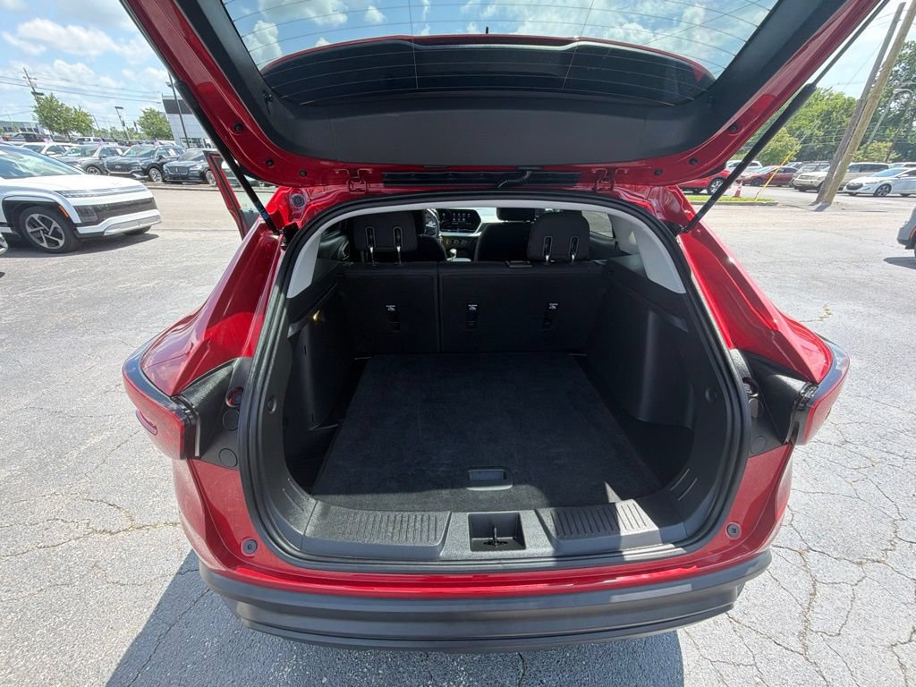 Used 2026 Chevrolet Trax LS FWD image 16
