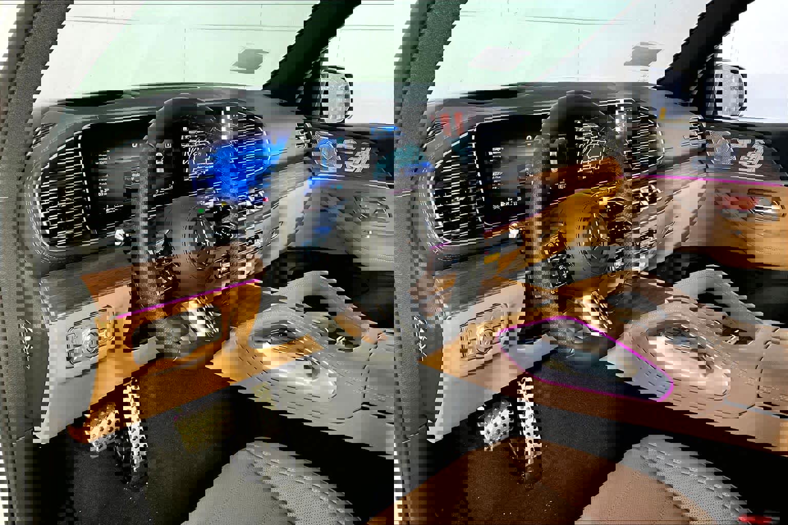 New 2026 Mercedes-Benz GLS 450 4MATIC image 9