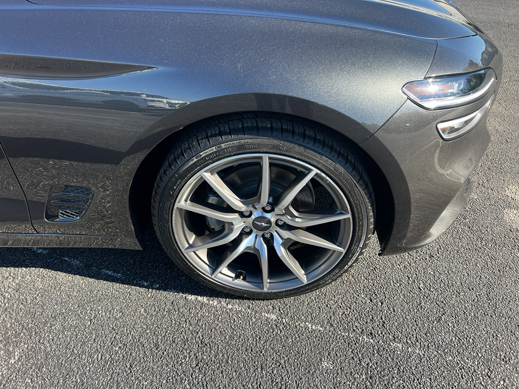 Used 2023 Genesis G70 2.0T image 10