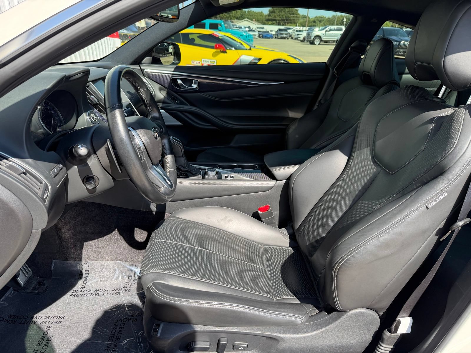 Used 2019 INFINITI Q60 Red Sport 400 w/ Carbon Fiber Package RWD image 21