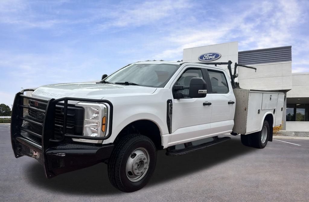 Used 2024 Ford F350 XL AWD/4WD image 4