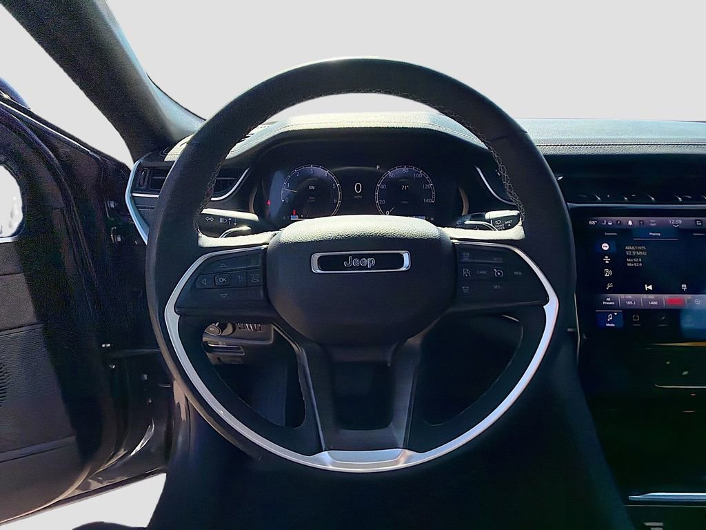 Used 2024 Jeep Grand Cherokee L Limited w/ Luxury Tech Group II image 42