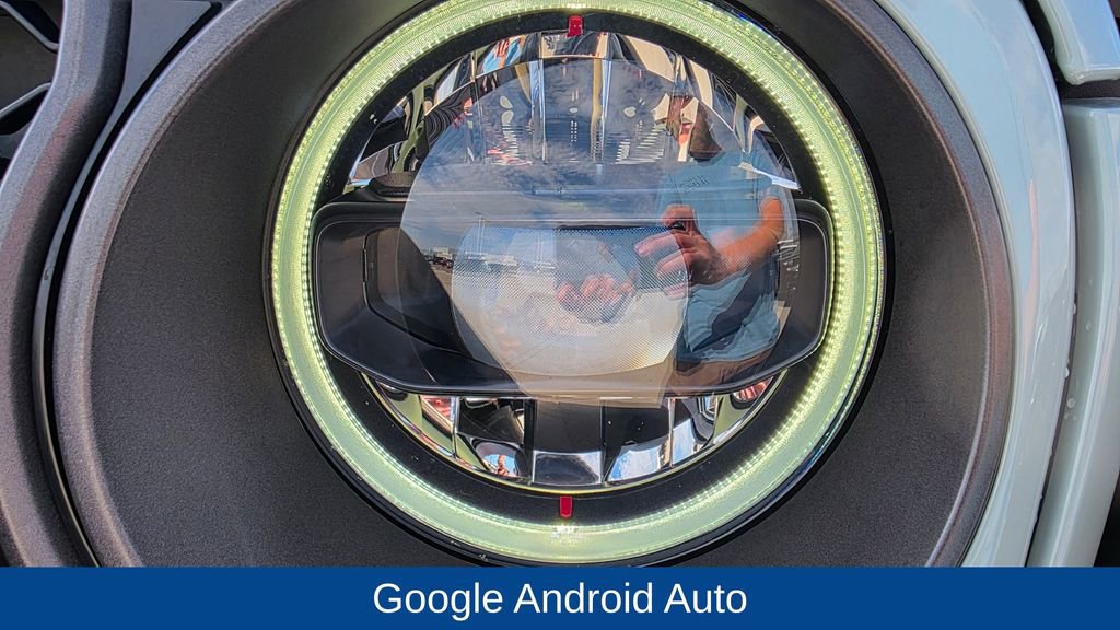 Used 2024 Jeep Wrangler Unlimited Rubicon w/ Technology Group image 12