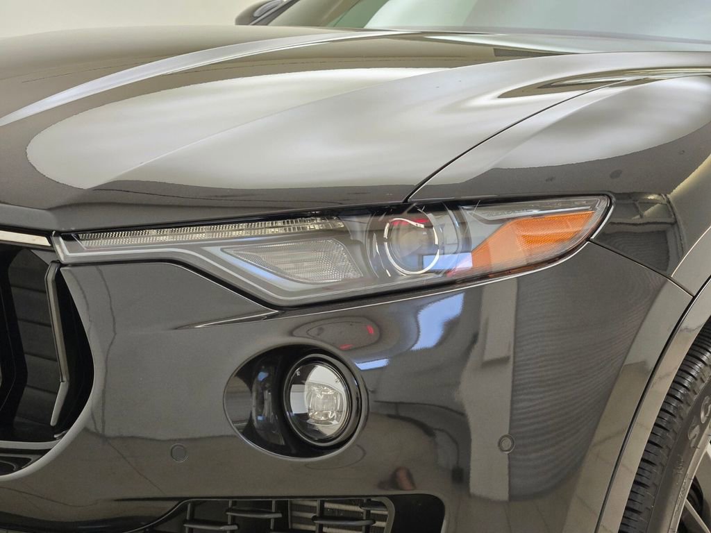 Certified 2024 Maserati Levante GT Ultima AWD/4WD image 5