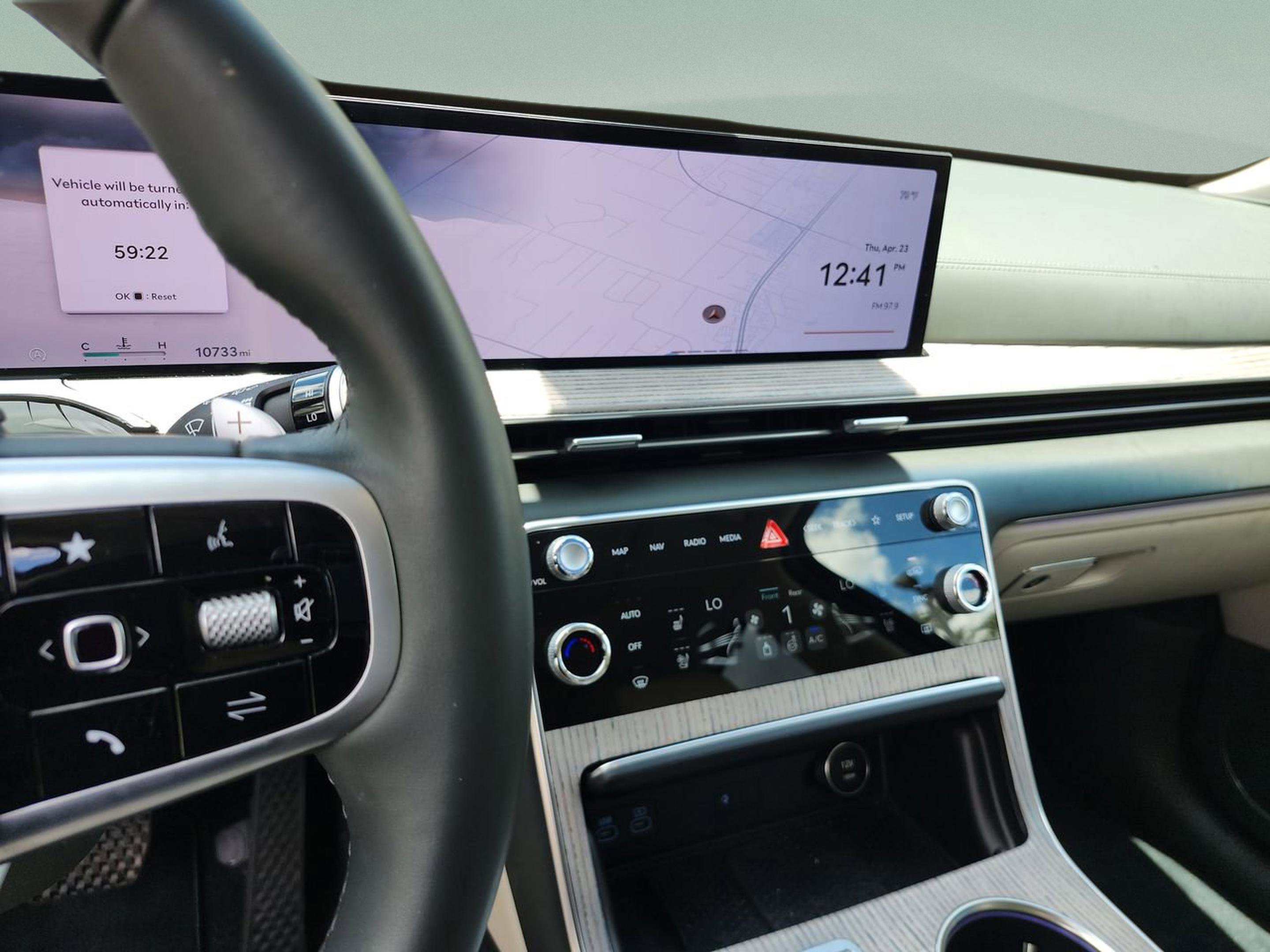 Used 2025 Genesis GV80 2.5T Prestige AWD/4WD image 11