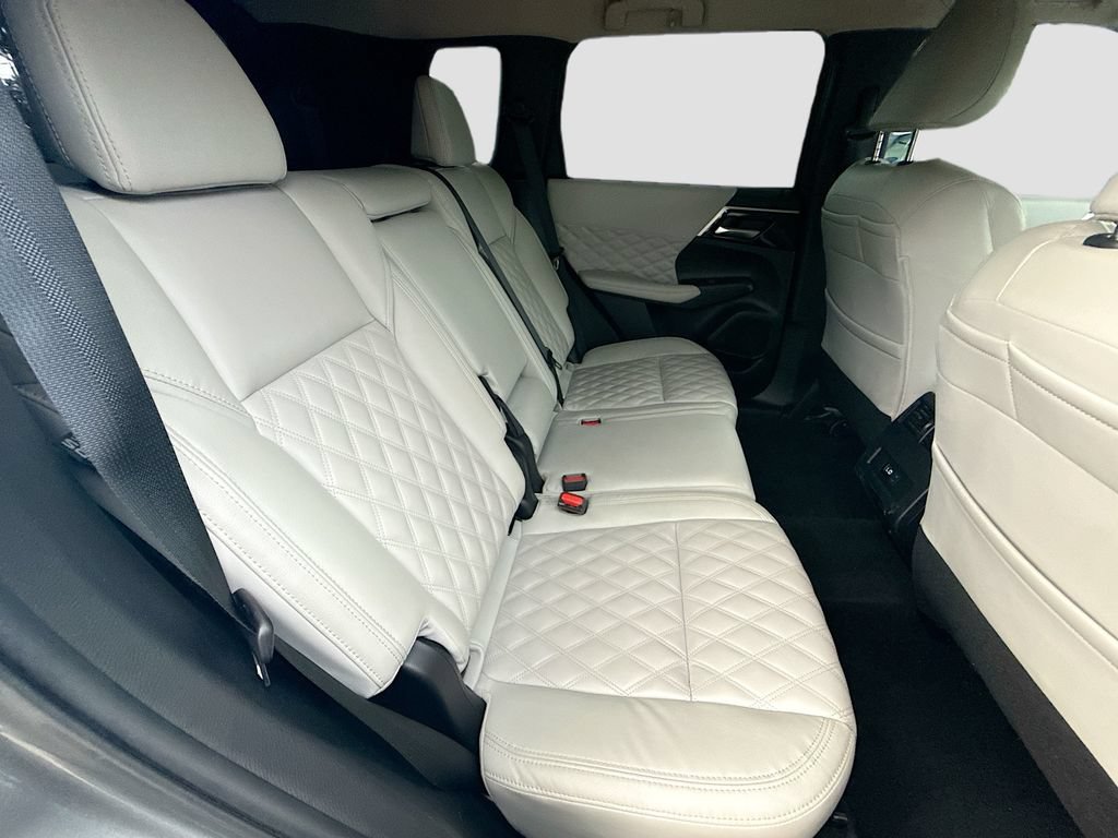 Used 2022 Mitsubishi Outlander SEL FWD image 29