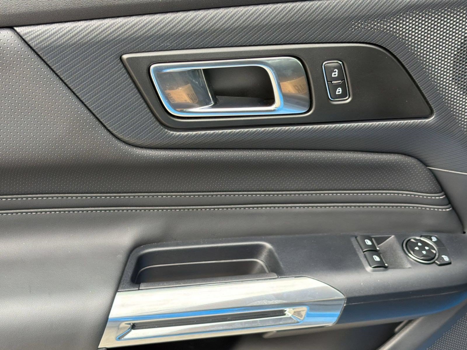 Used 2026 Ford Mustang Premium RWD image 24