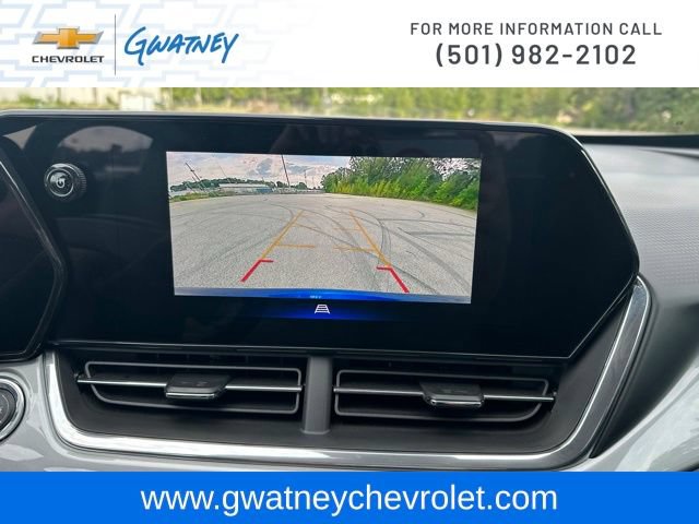 Used 2024 Chevrolet Trax LT w/ Driver Confidence Package FWD image 18