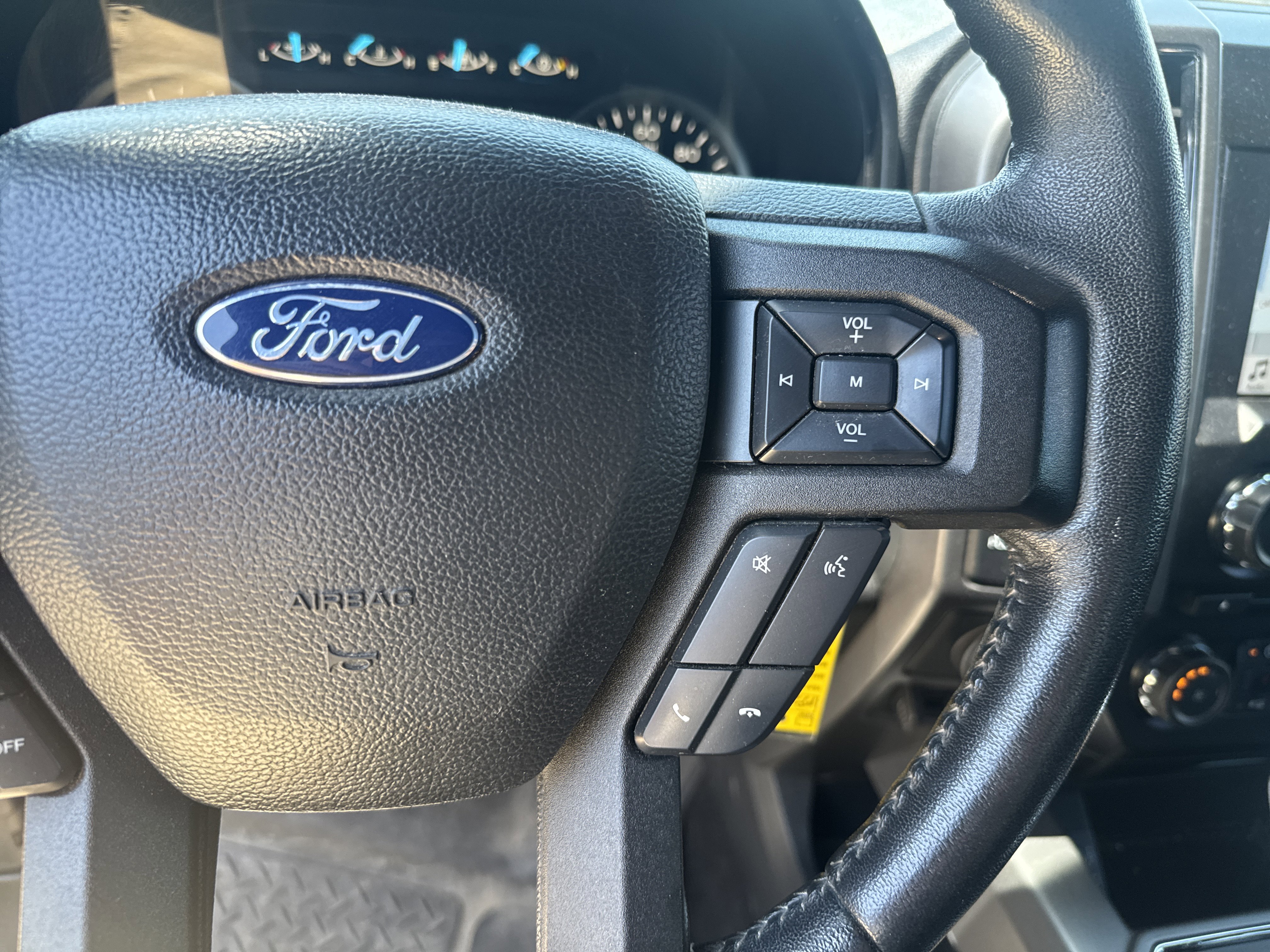 Used 2018 Ford F150 XLT w/ Equipment Group 302A Luxury AWD/4WD image 19
