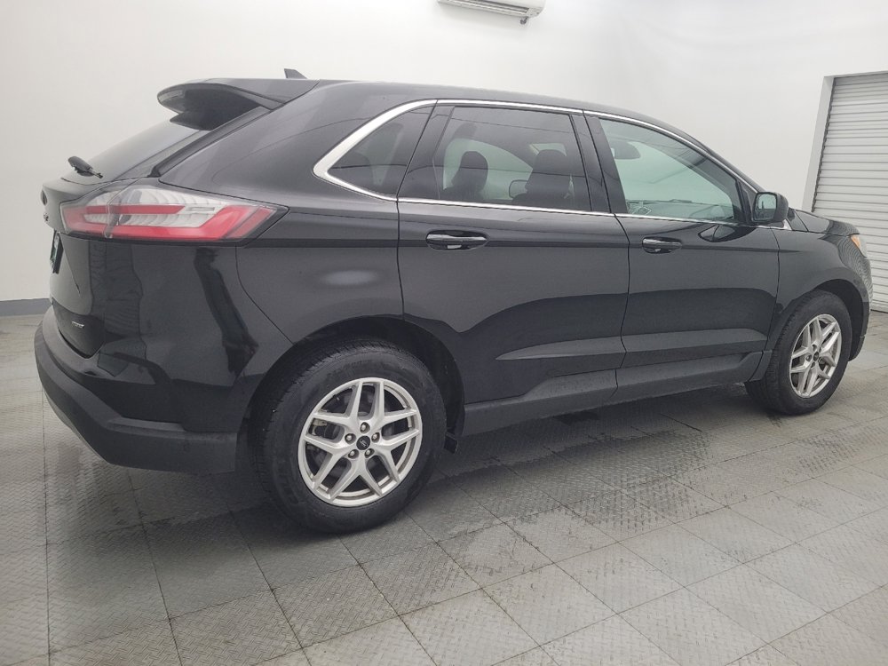 Used 2024 Ford Edge SEL image 10